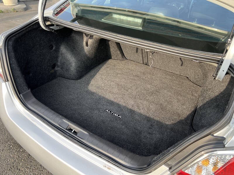 2015 Nissan Altima 2.5 SL Image 13 of 27