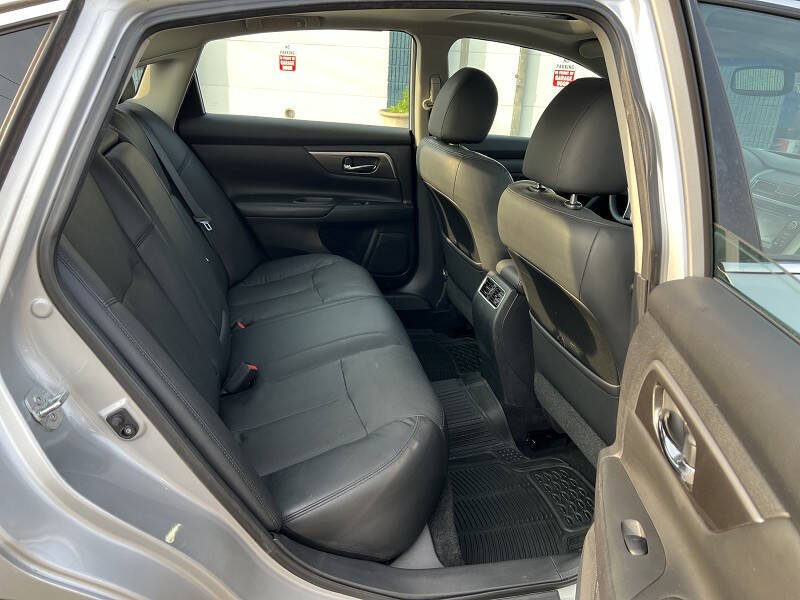 2015 Nissan Altima 2.5 SL Image 16 of 27