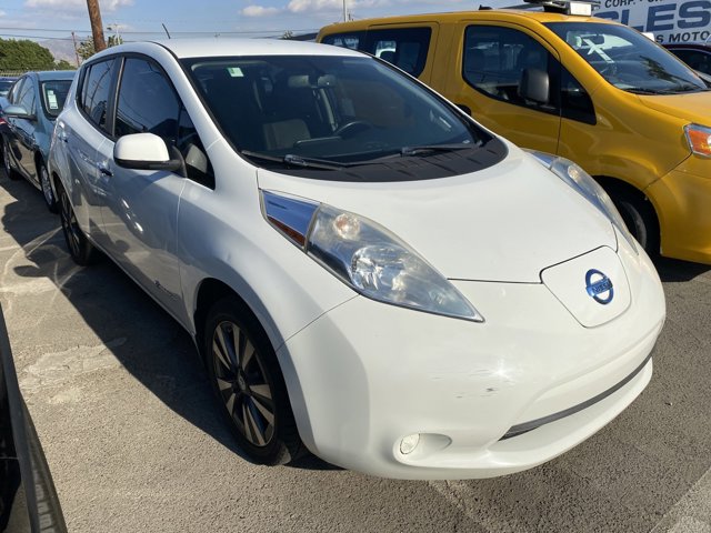 Vehicle image 4 of 18