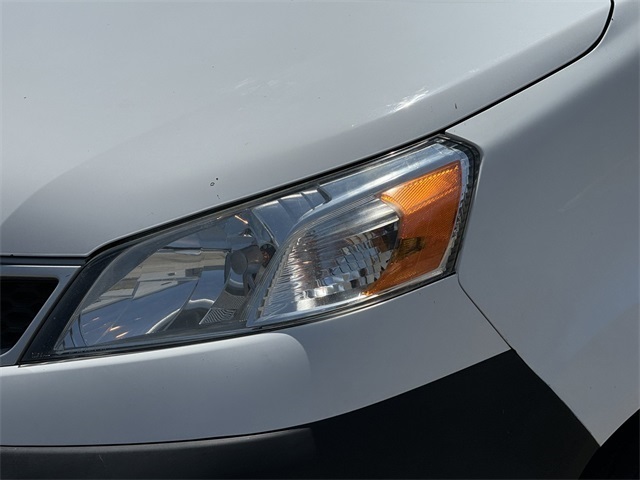 Vehicle image 23 of 34