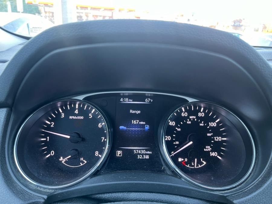 Vehicle image 12 of 27