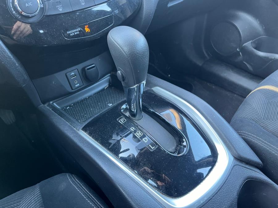 Vehicle image 20 of 27