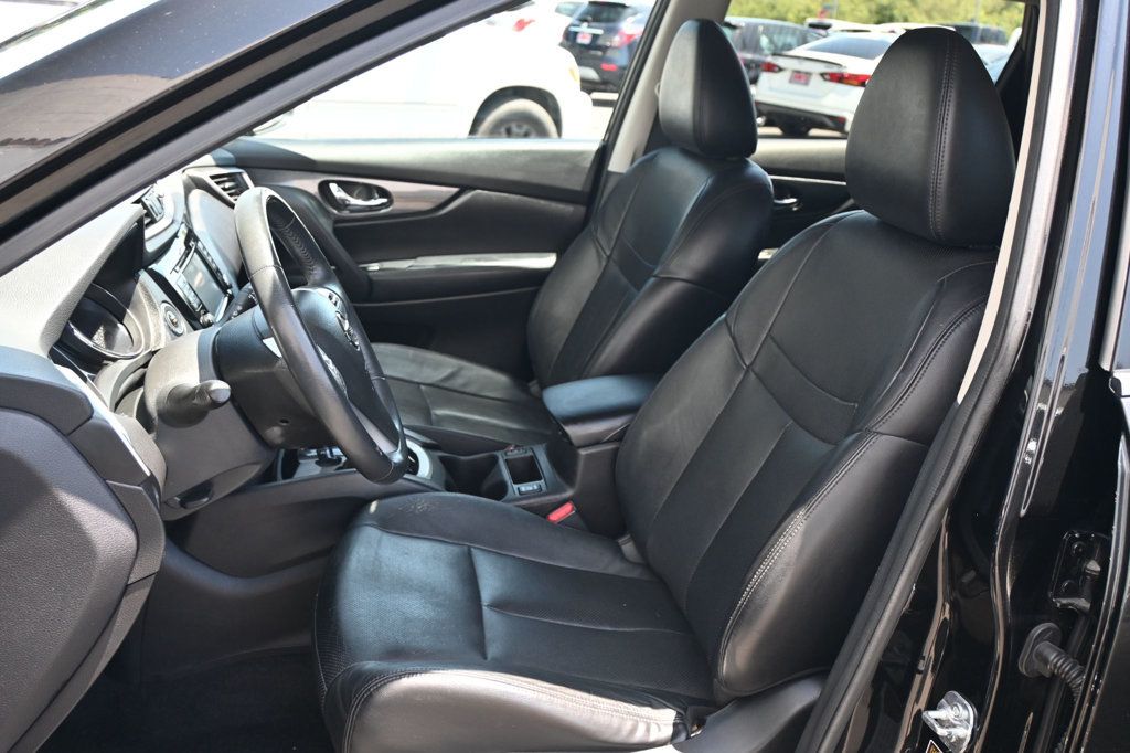 Vehicle image 13 of 19