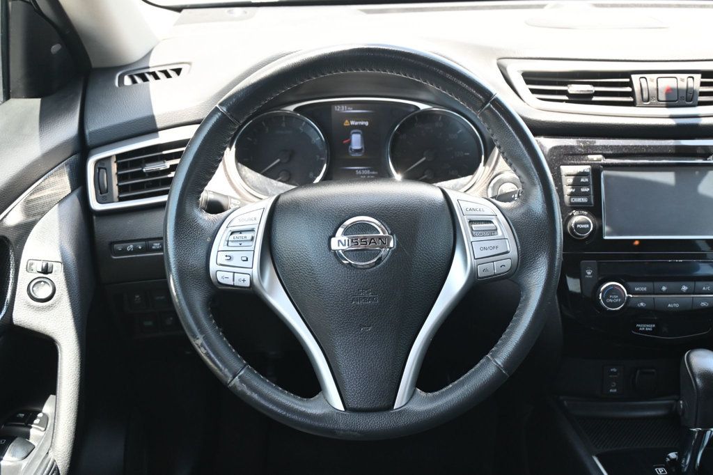 Vehicle image 9 of 19