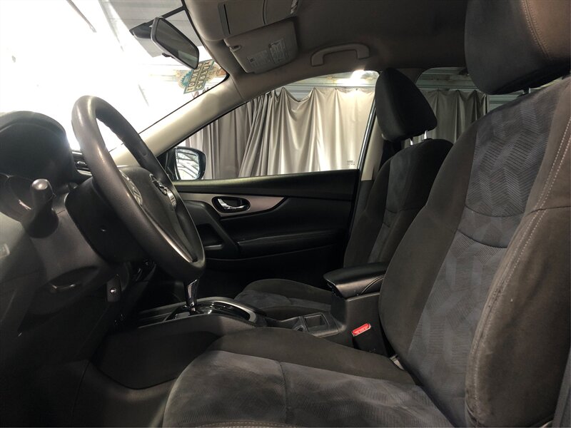 Vehicle image 12 of 24