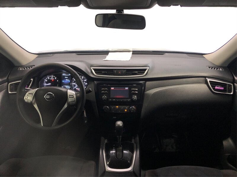 Vehicle image 14 of 24