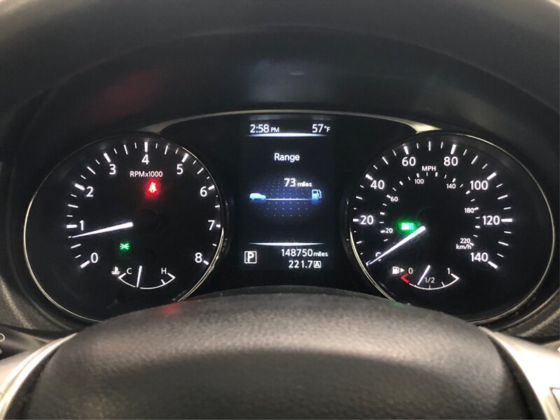 Vehicle image 15 of 24