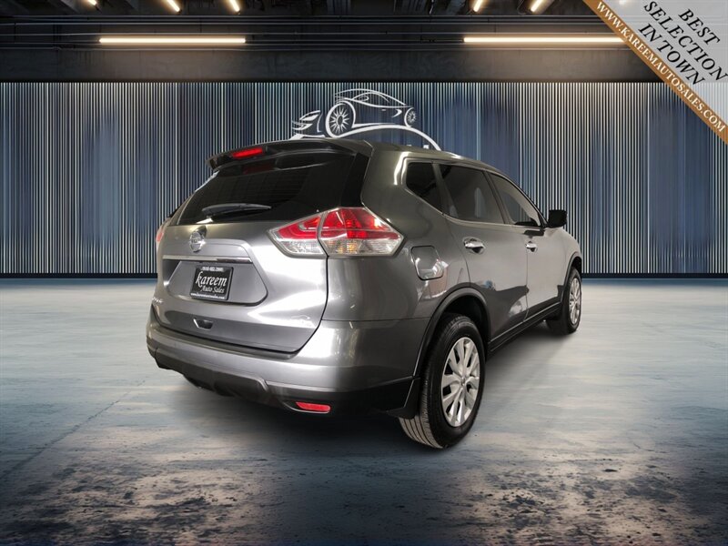 Vehicle image 5 of 24