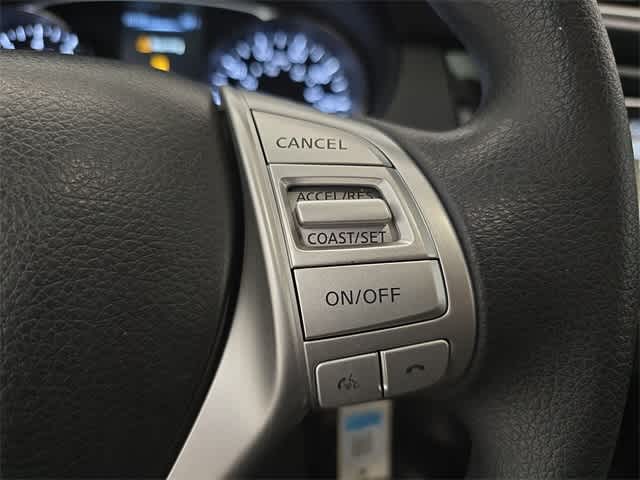 Vehicle image 25 of 48