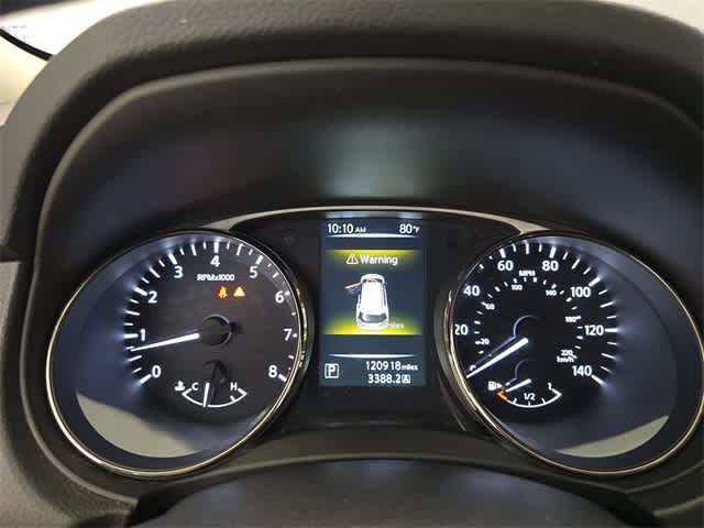 Vehicle image 34 of 48