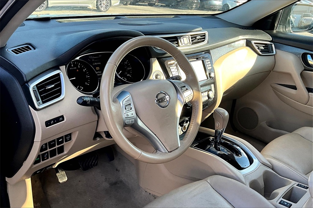 Vehicle image 14 of 33