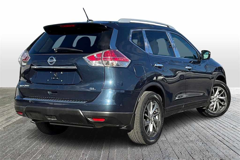 Vehicle image 4 of 33