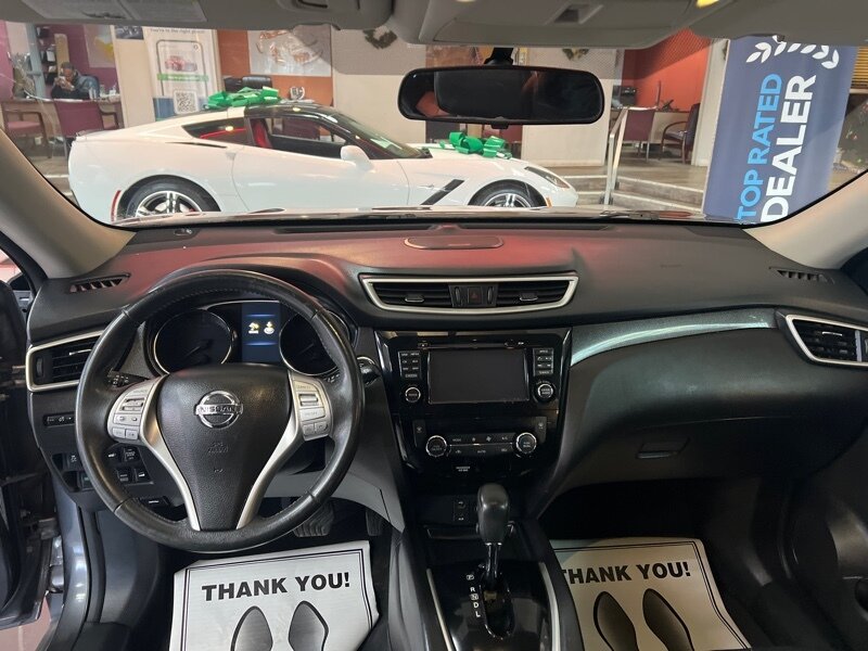 Vehicle image 12 of 44
