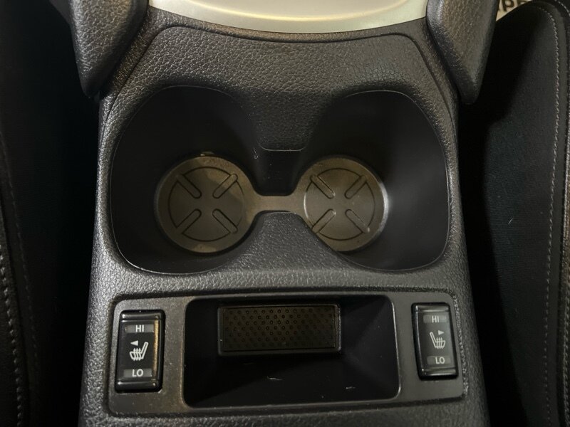 Vehicle image 21 of 44