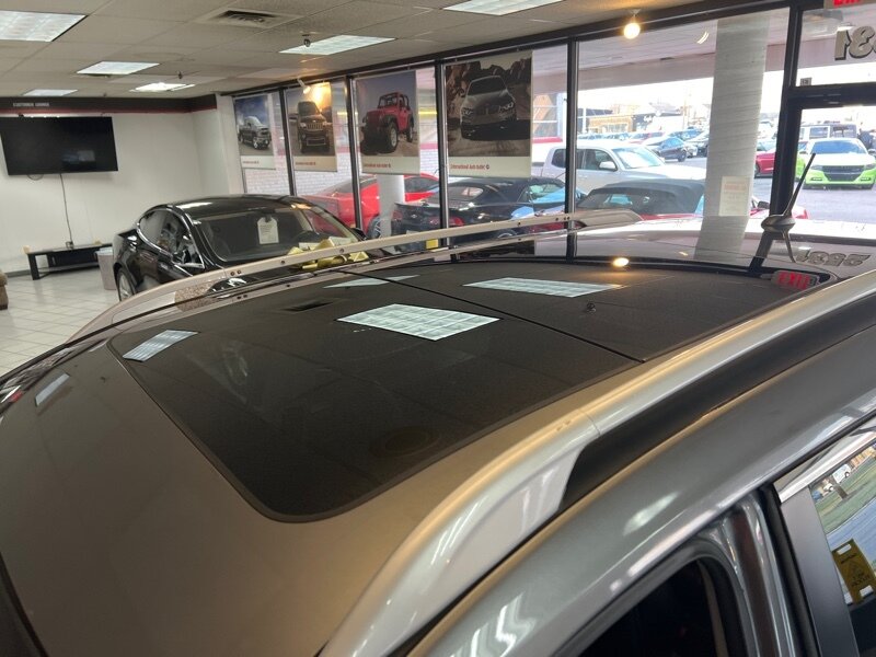 Vehicle image 43 of 44