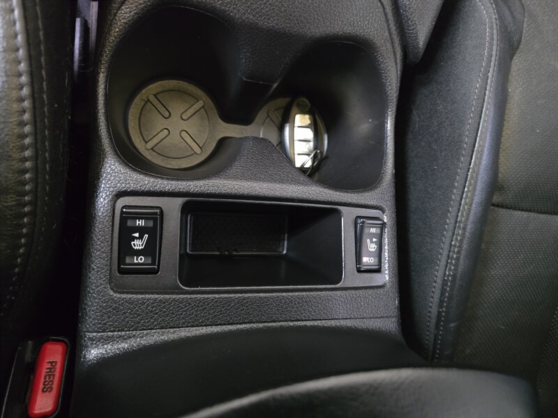 Vehicle image 19 of 44