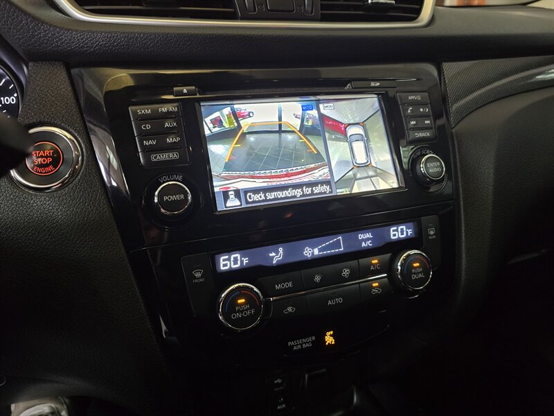 Vehicle image 22 of 44
