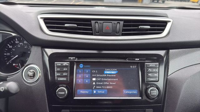 Vehicle image 18 of 32