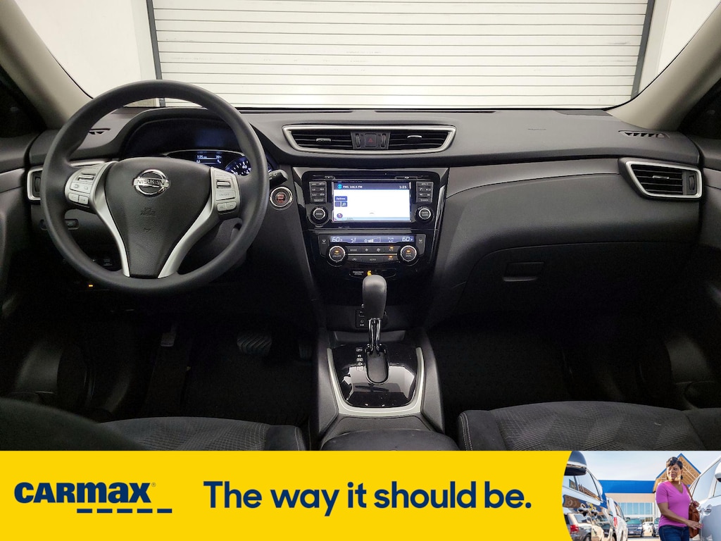 Vehicle image 11 of 28