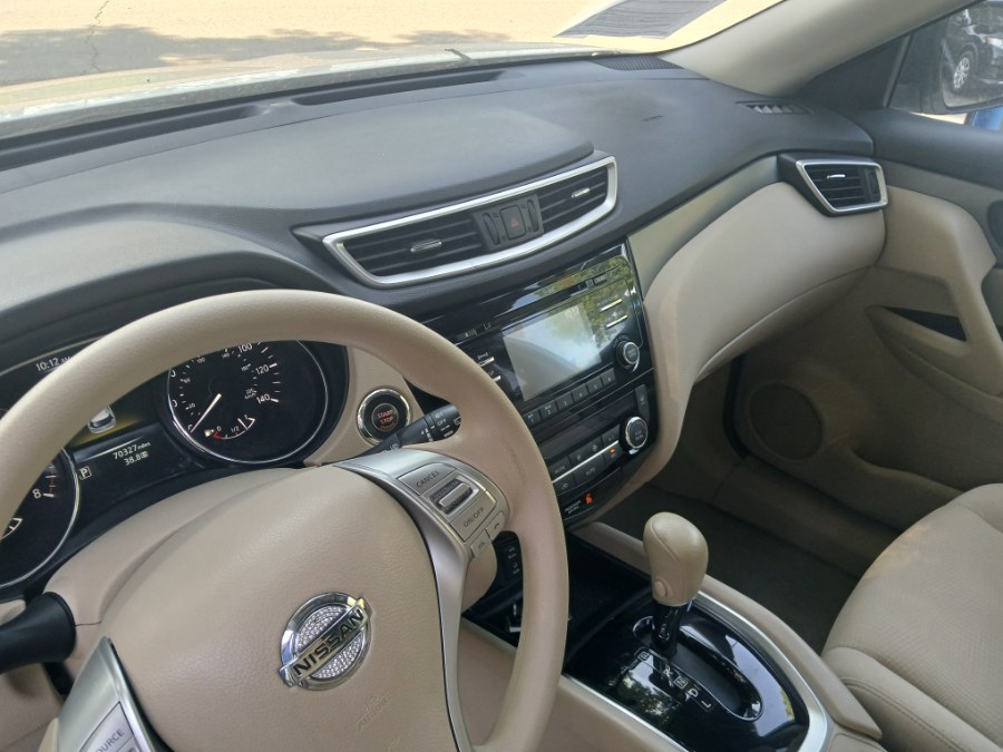 Vehicle image 14 of 29