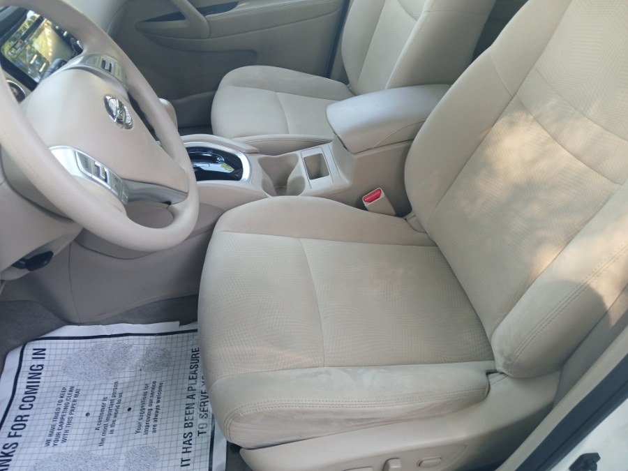 Vehicle image 12 of 29