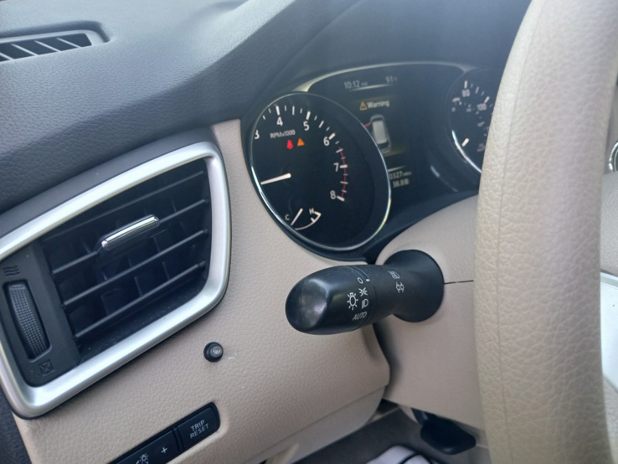Vehicle image 28 of 29