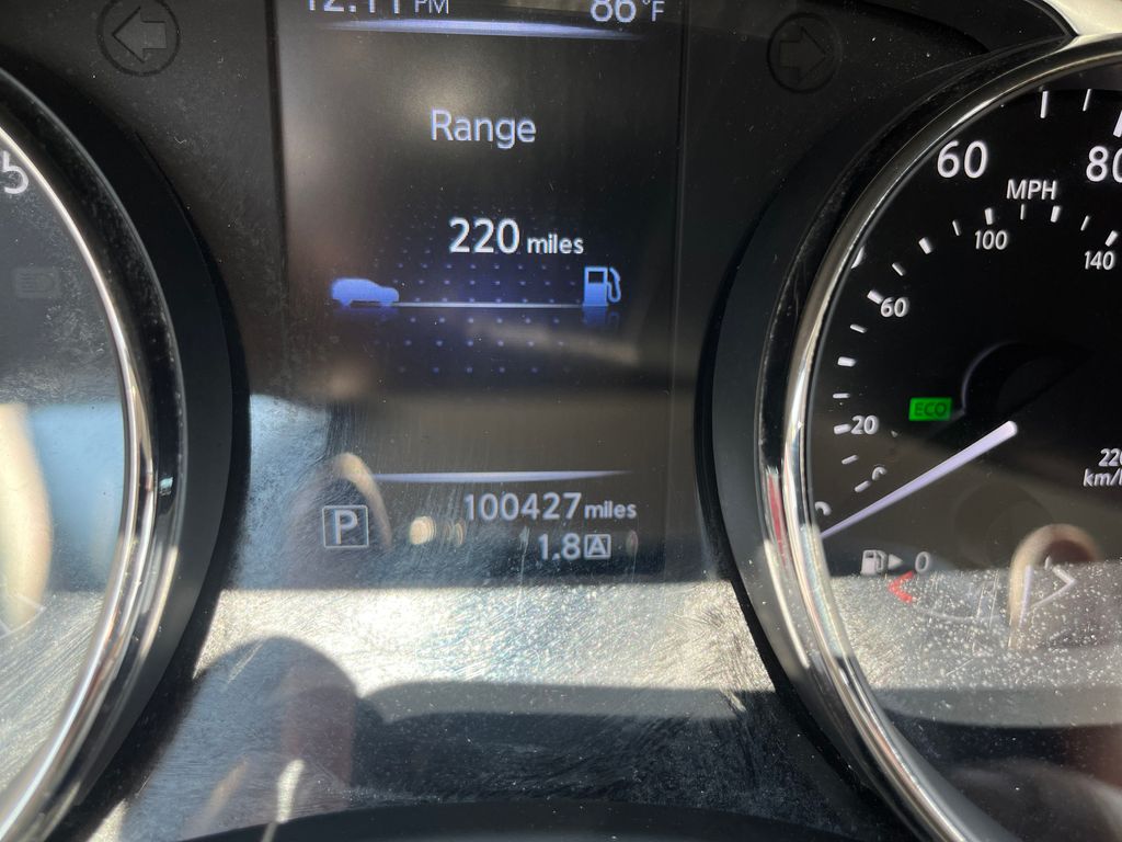 Vehicle image 19 of 31