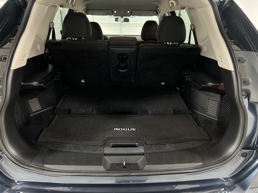 Vehicle image 22 of 74