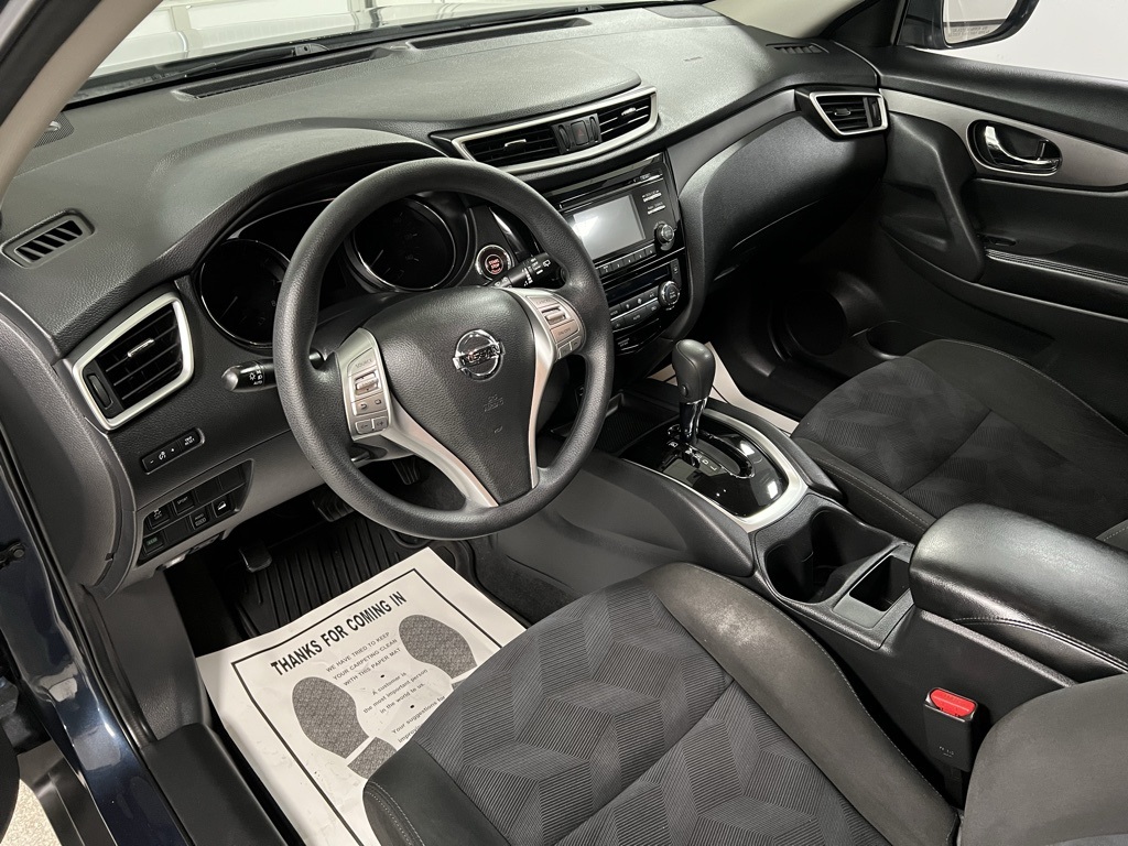 Vehicle image 33 of 74