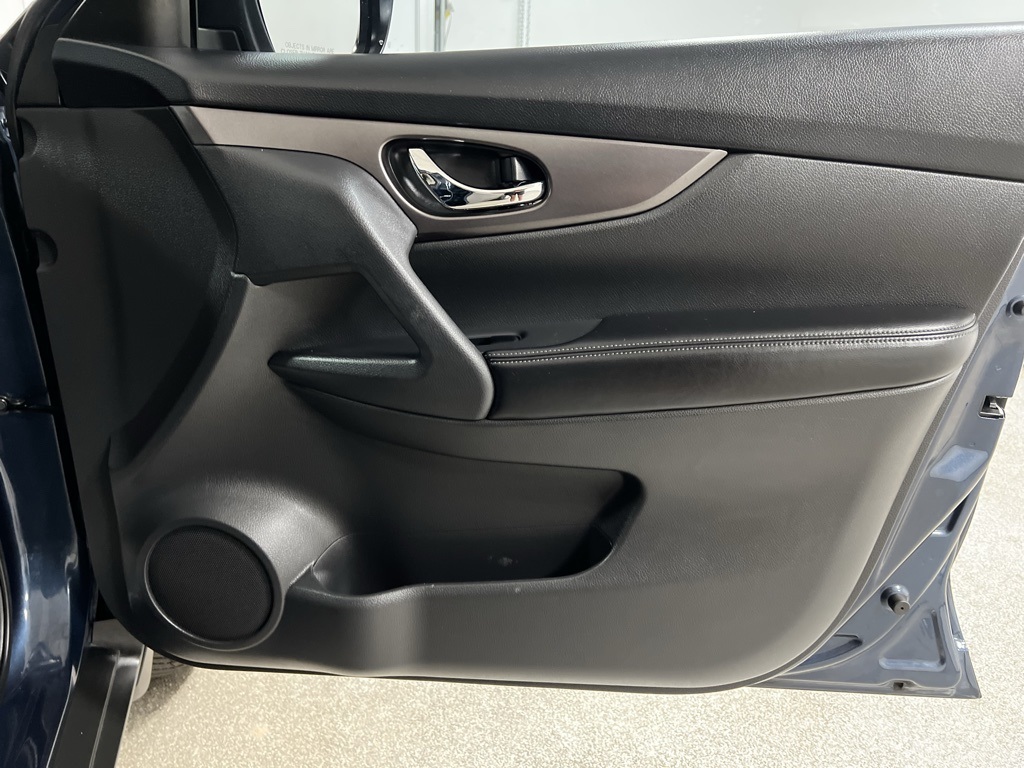 Vehicle image 54 of 74