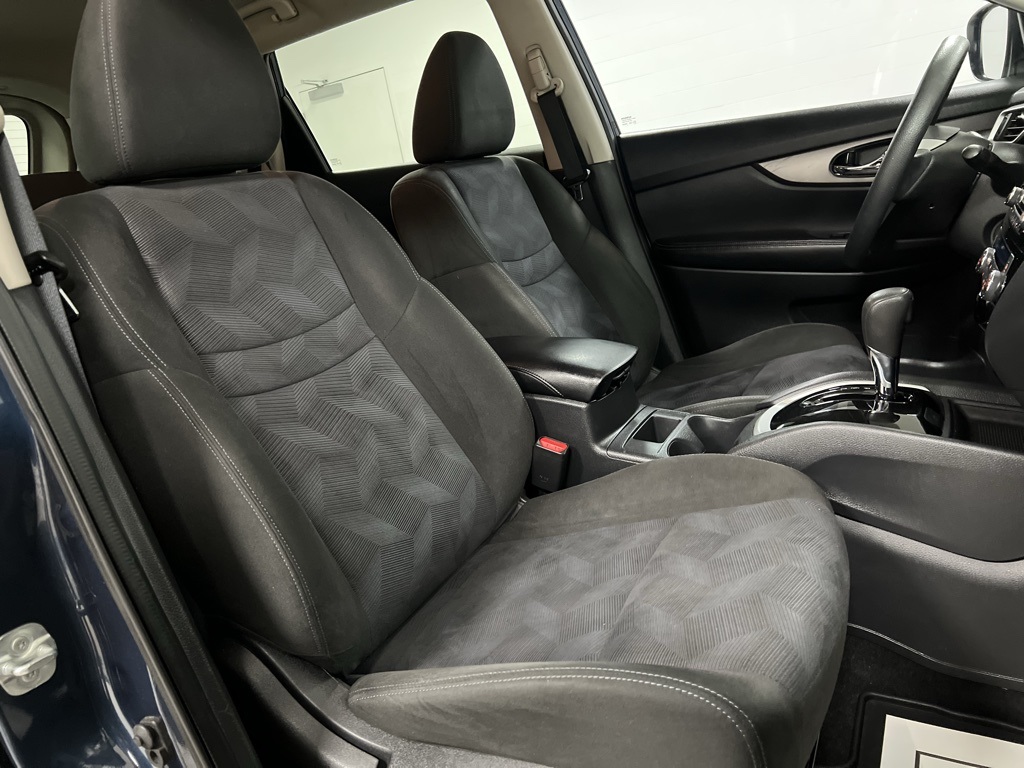 Vehicle image 26 of 74