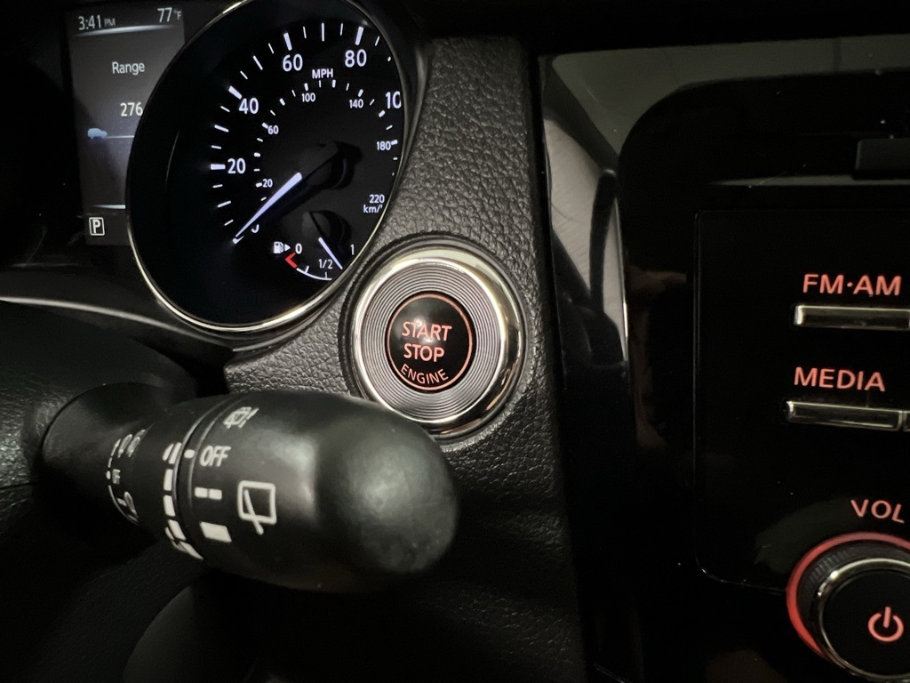 Vehicle image 39 of 74