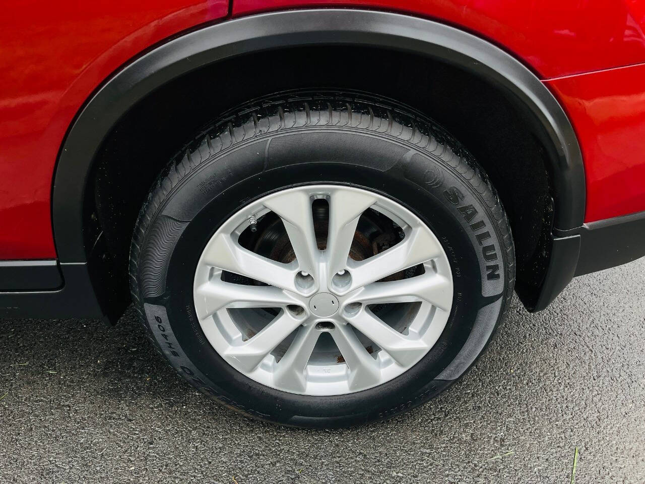 Vehicle image 41 of 43