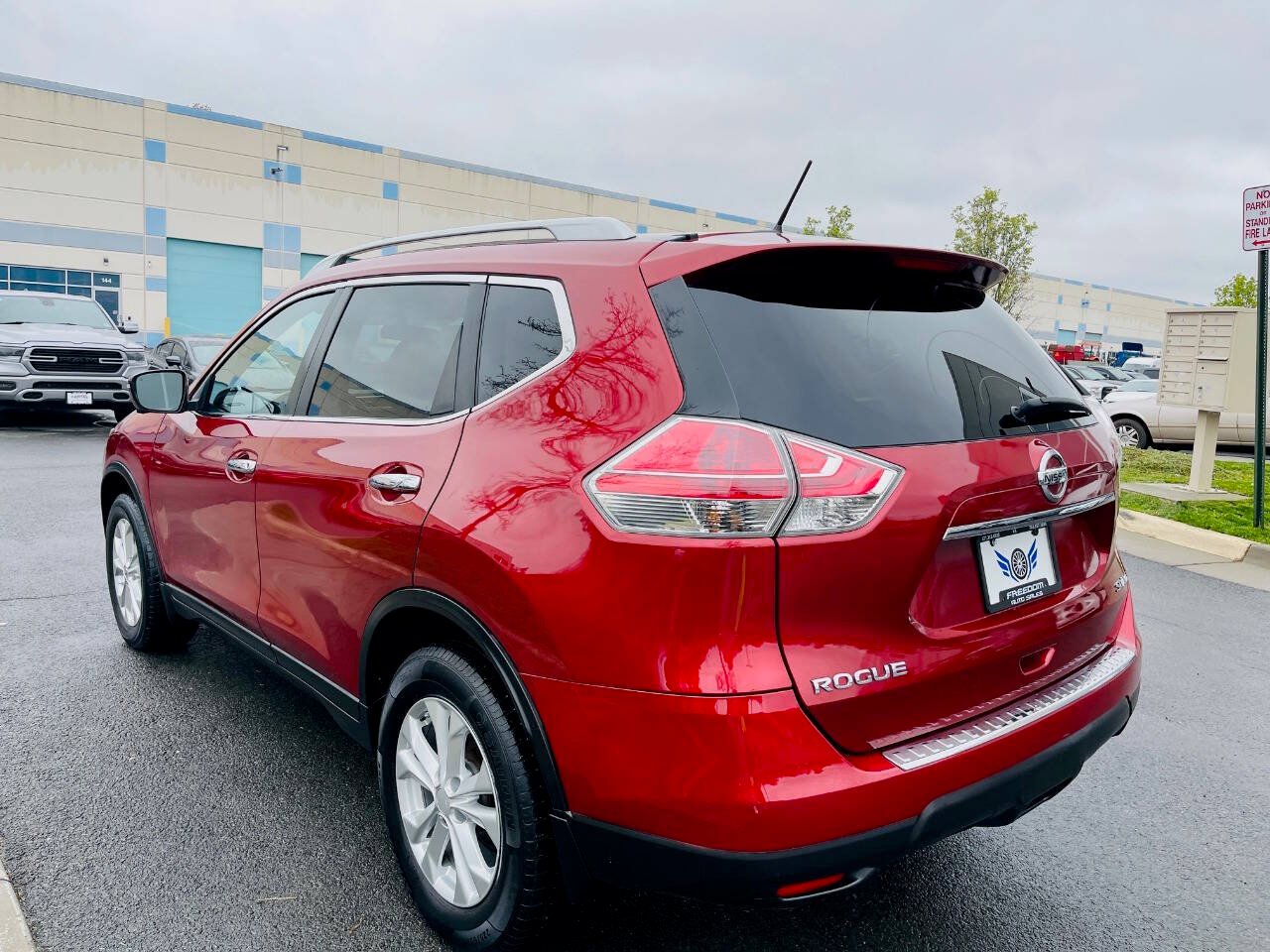 Vehicle image 9 of 43