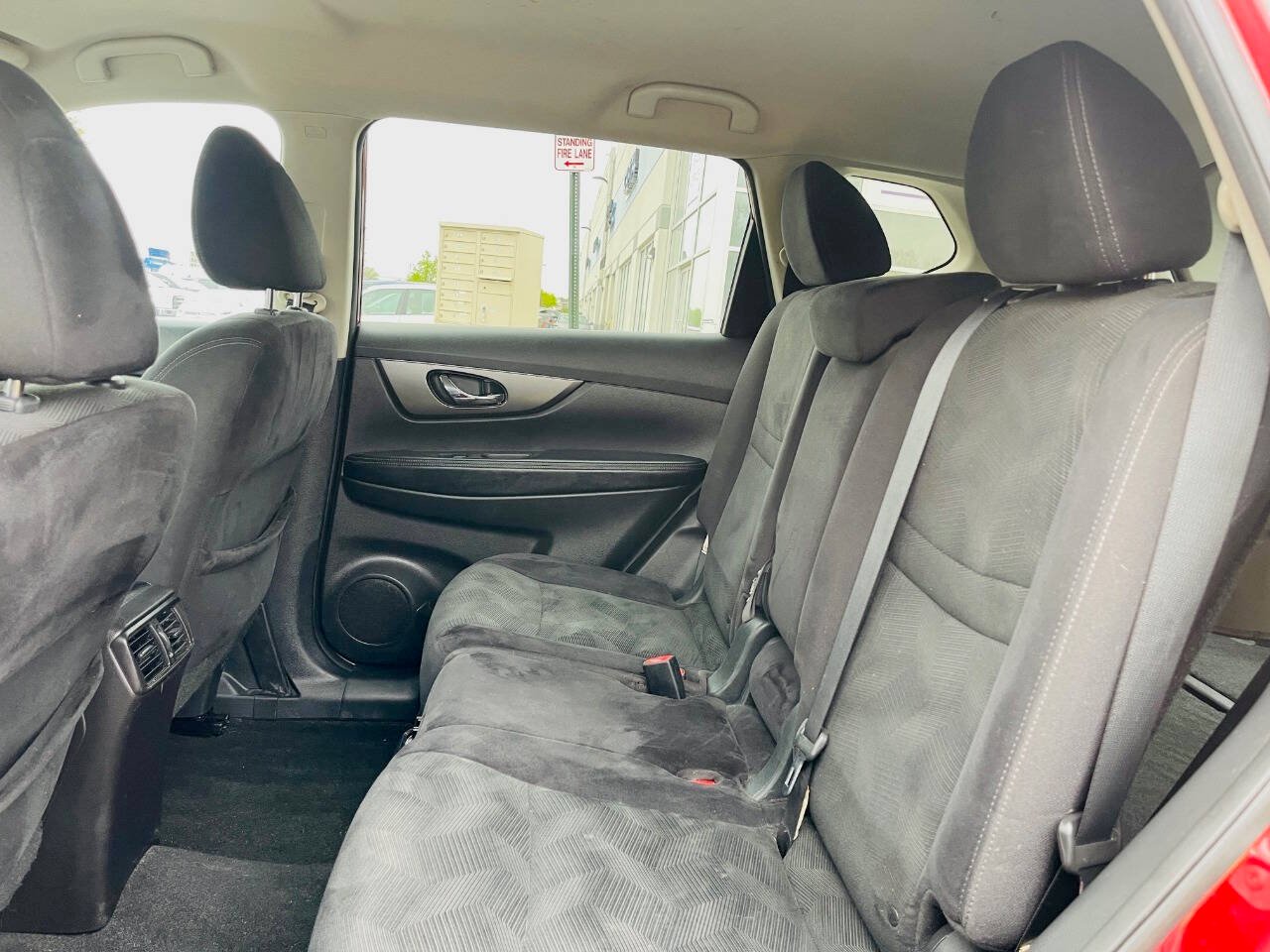 Vehicle image 19 of 43