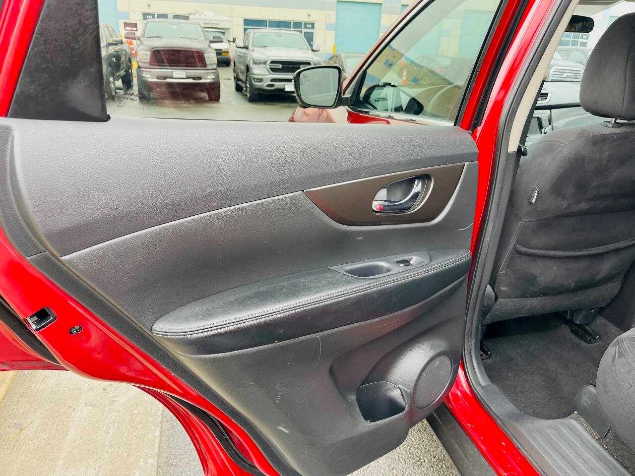 Vehicle image 20 of 43