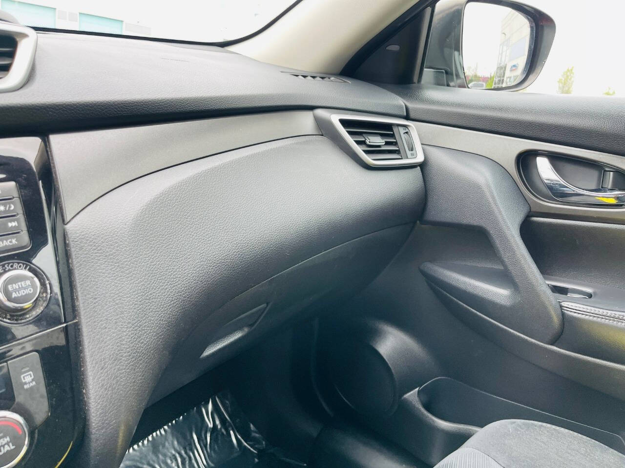 Vehicle image 36 of 43