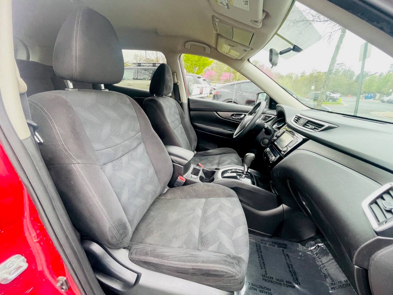 Vehicle image 27 of 43