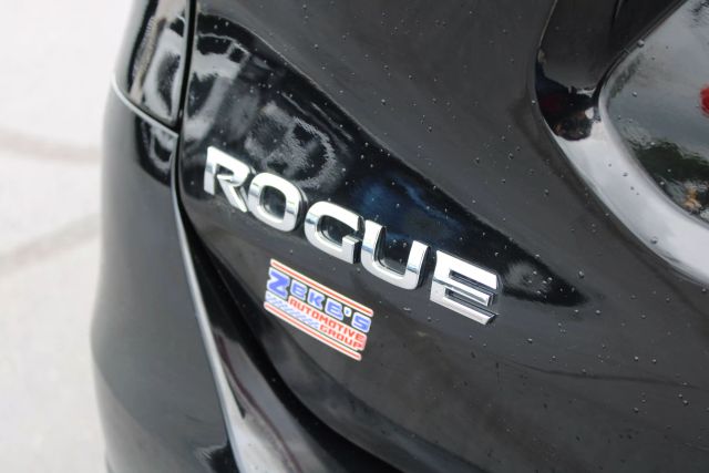 Vehicle image 22 of 28