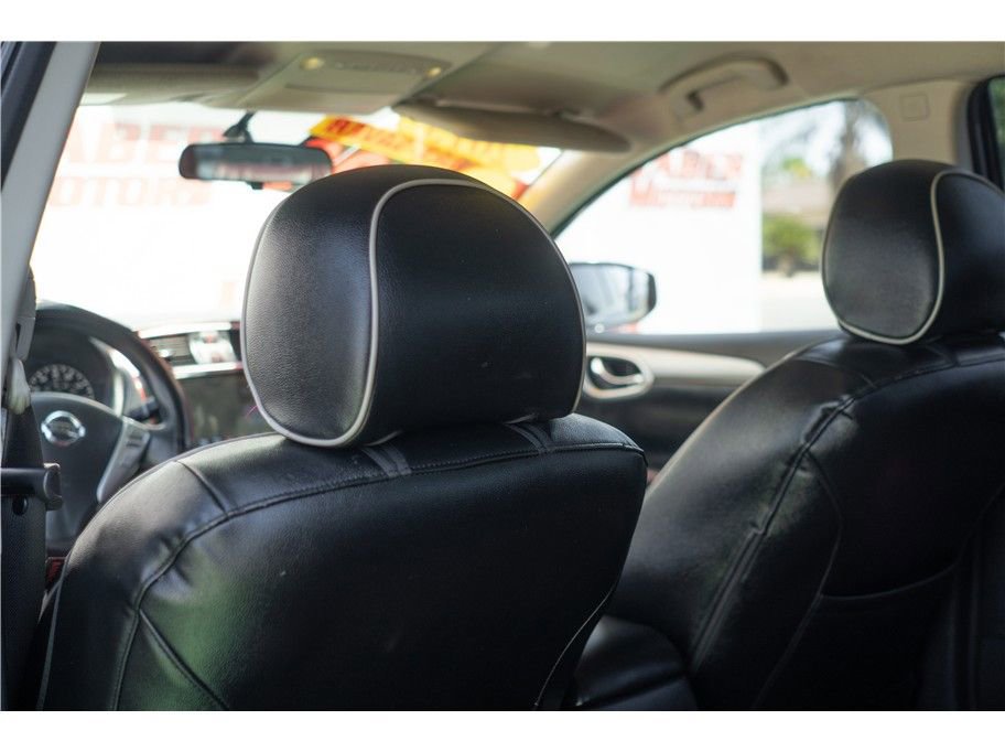 Vehicle image 16 of 40
