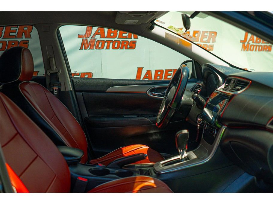 Vehicle image 24 of 40