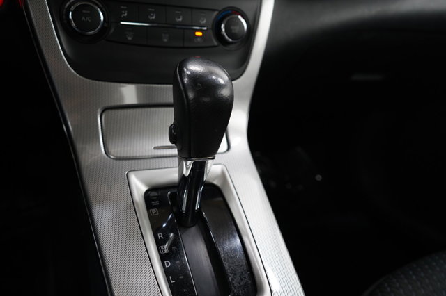 Vehicle image 23 of 26