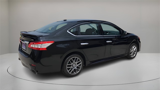 Vehicle image 6 of 32