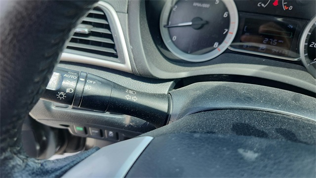 Vehicle image 31 of 32