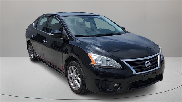 Vehicle image 3 of 32