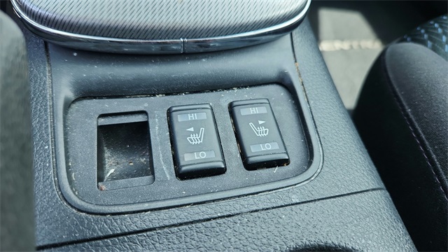 Vehicle image 16 of 32