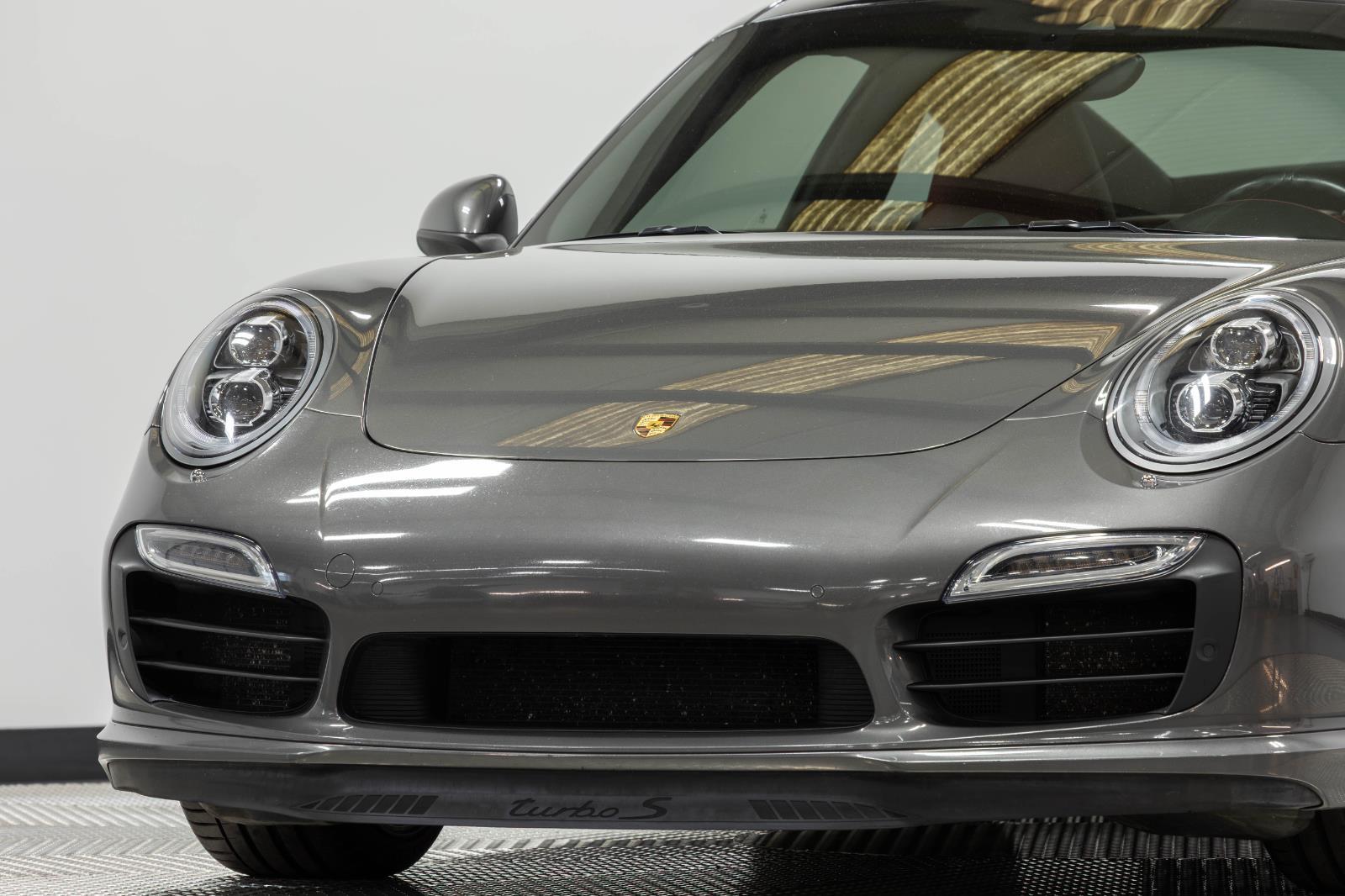 2015 Porsche 911 Turbo S Image 2 of 141