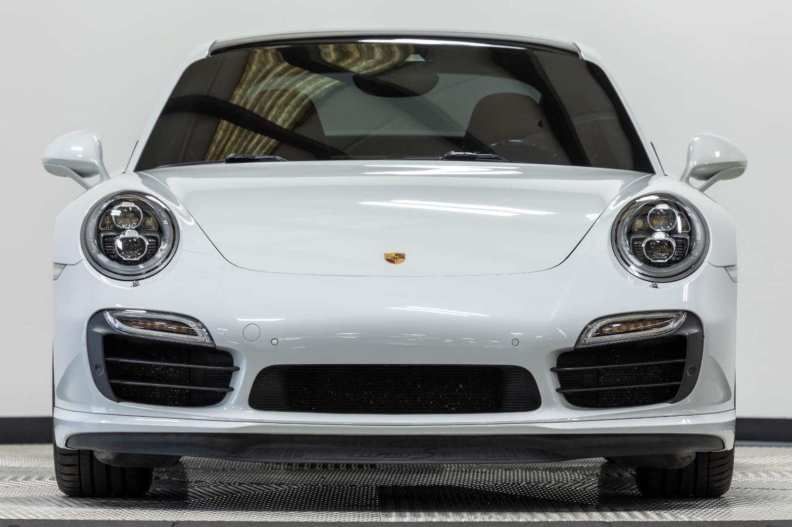 2015 Porsche 911 Turbo Image 2 of 73