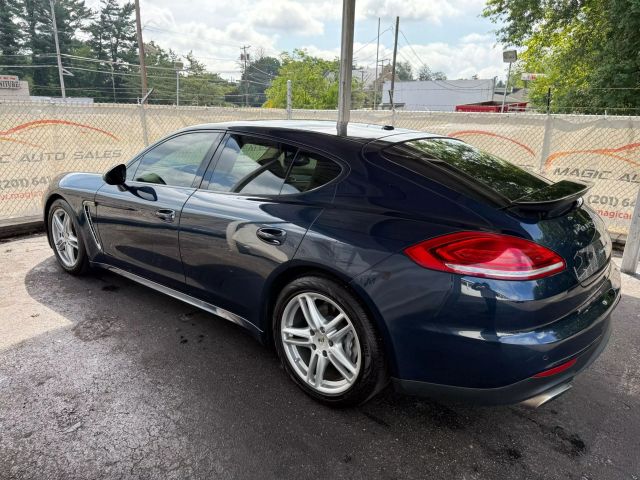 Vehicle image 12 of 52