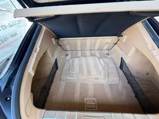 Vehicle image 25 of 52